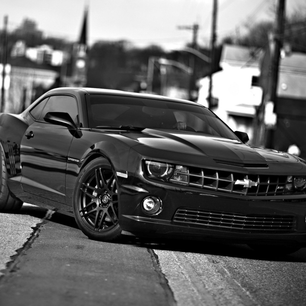 Черный Шевроле Кэймаро SS