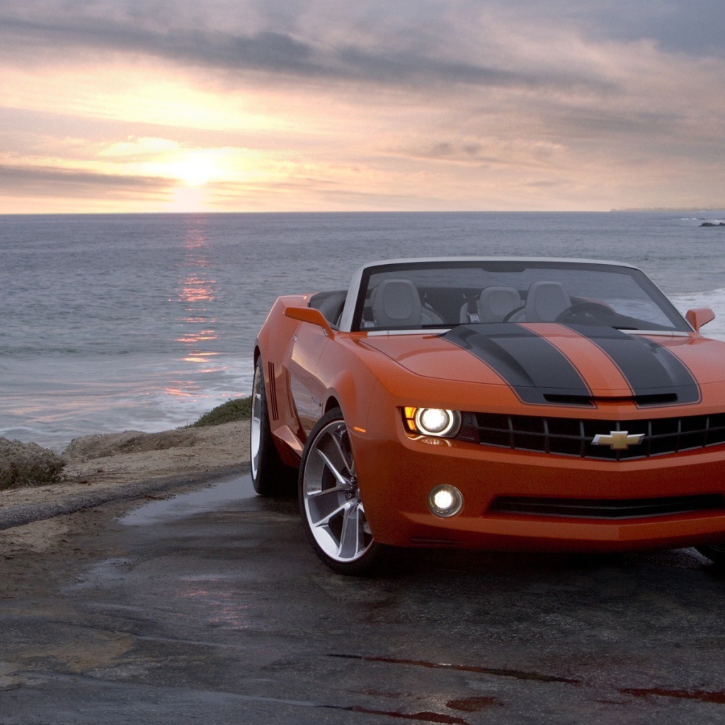 Chevrolet Camaro на берегу