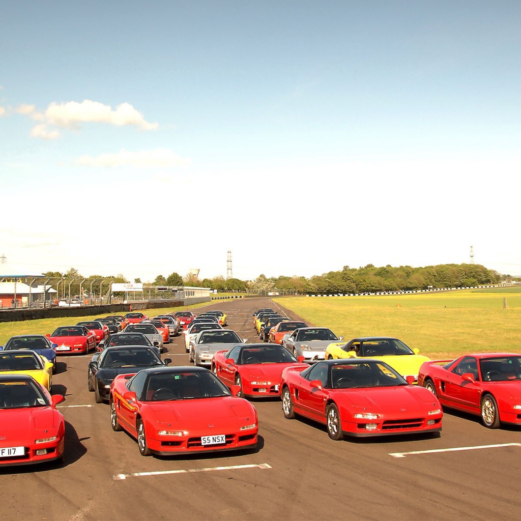 На первой линии Хонда NSX