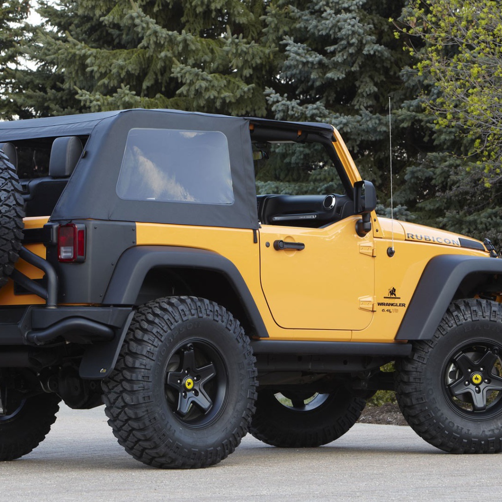 Jeep Wrangler желтый