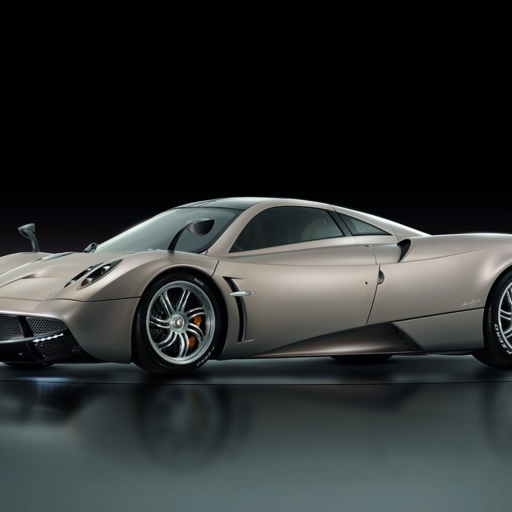 Спортивный автомобиль Пагани