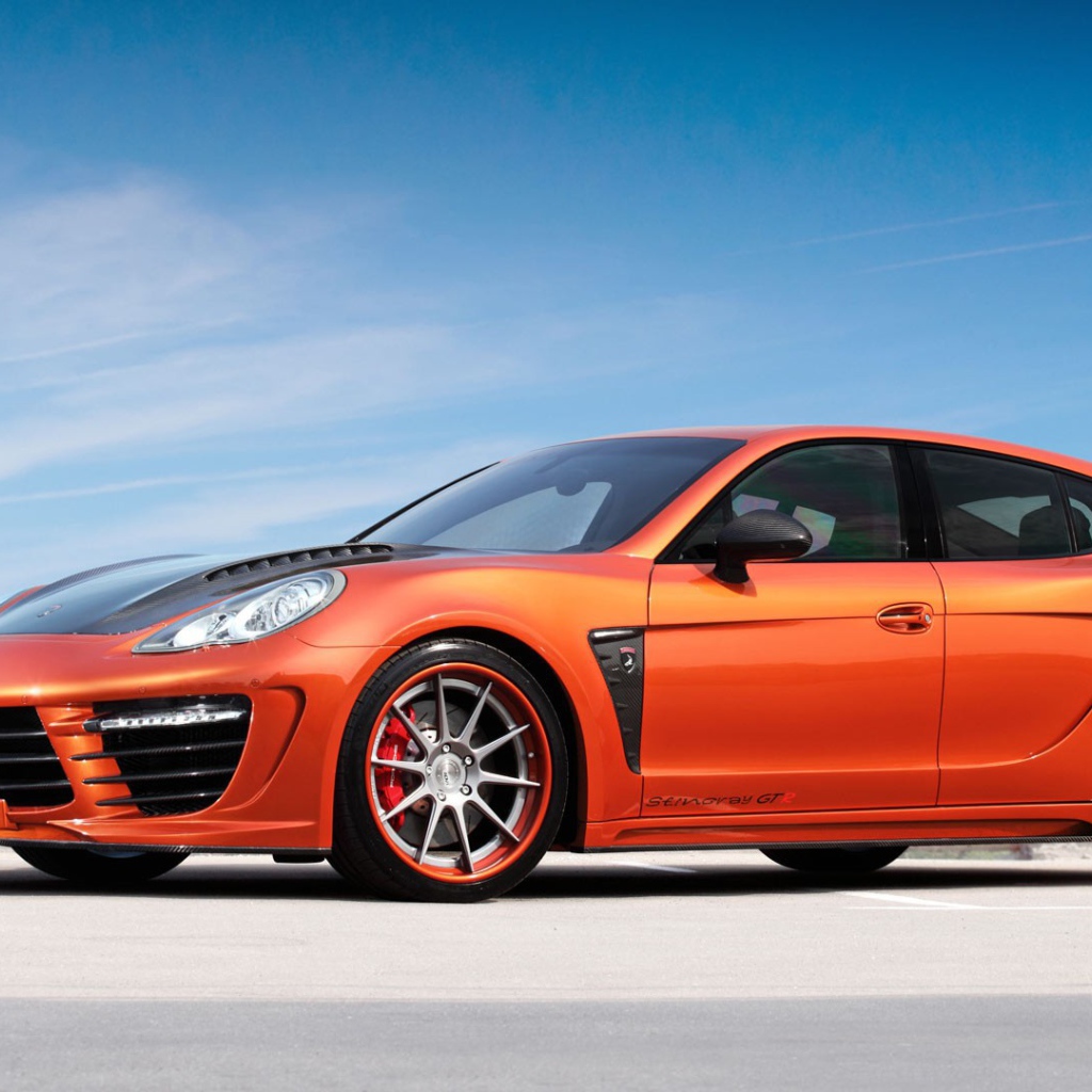 Porsche Panamera бок