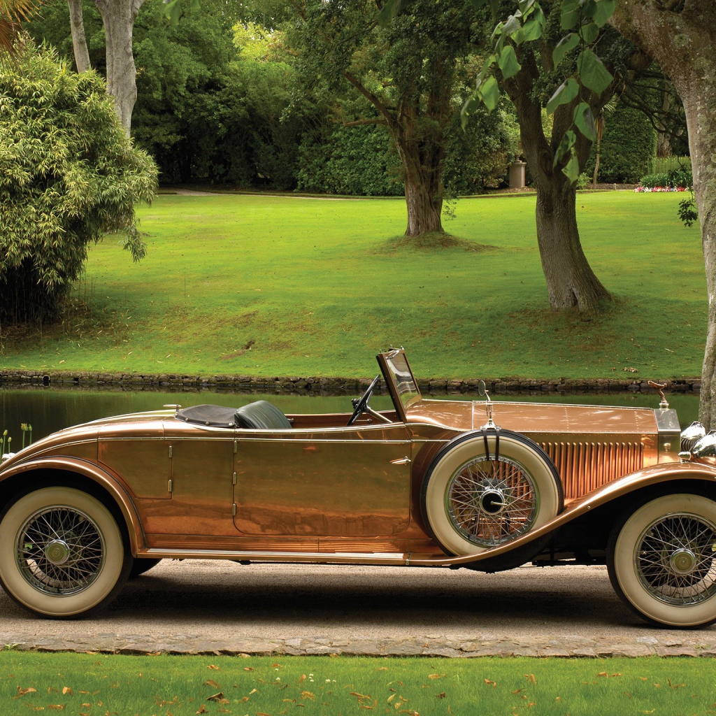 Золотистый Роллс Ройс