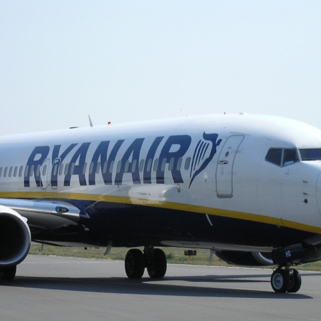 Самолет Ryanair