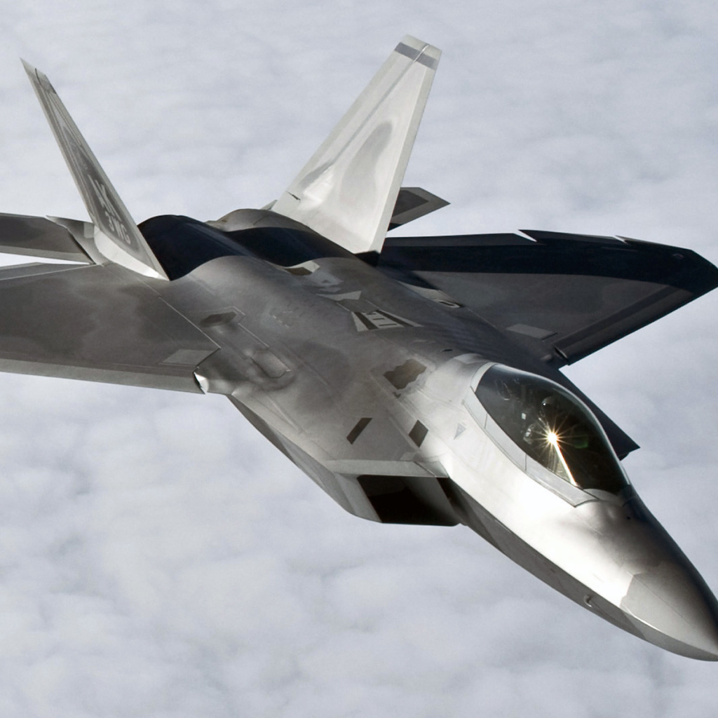 F-22 Раптор в полете