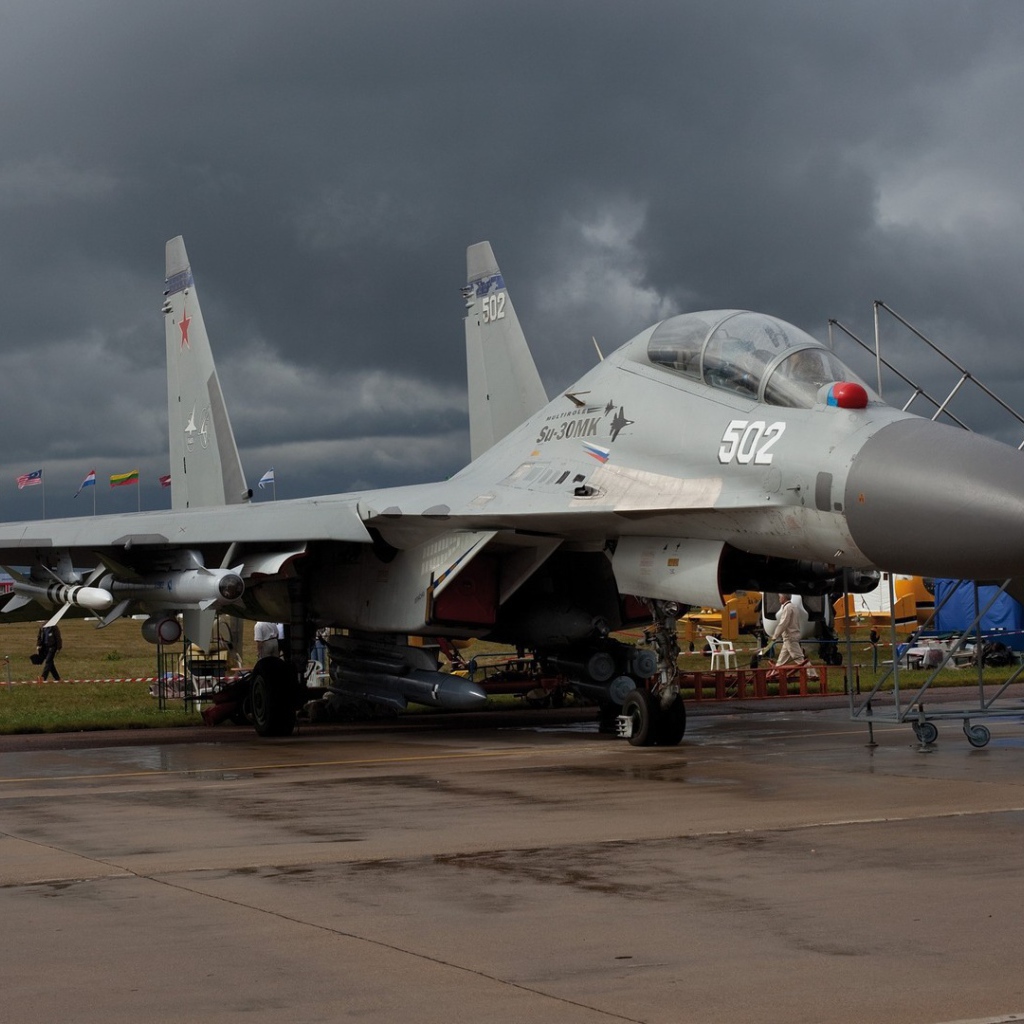 Русский военный самолет СУ-30-МК