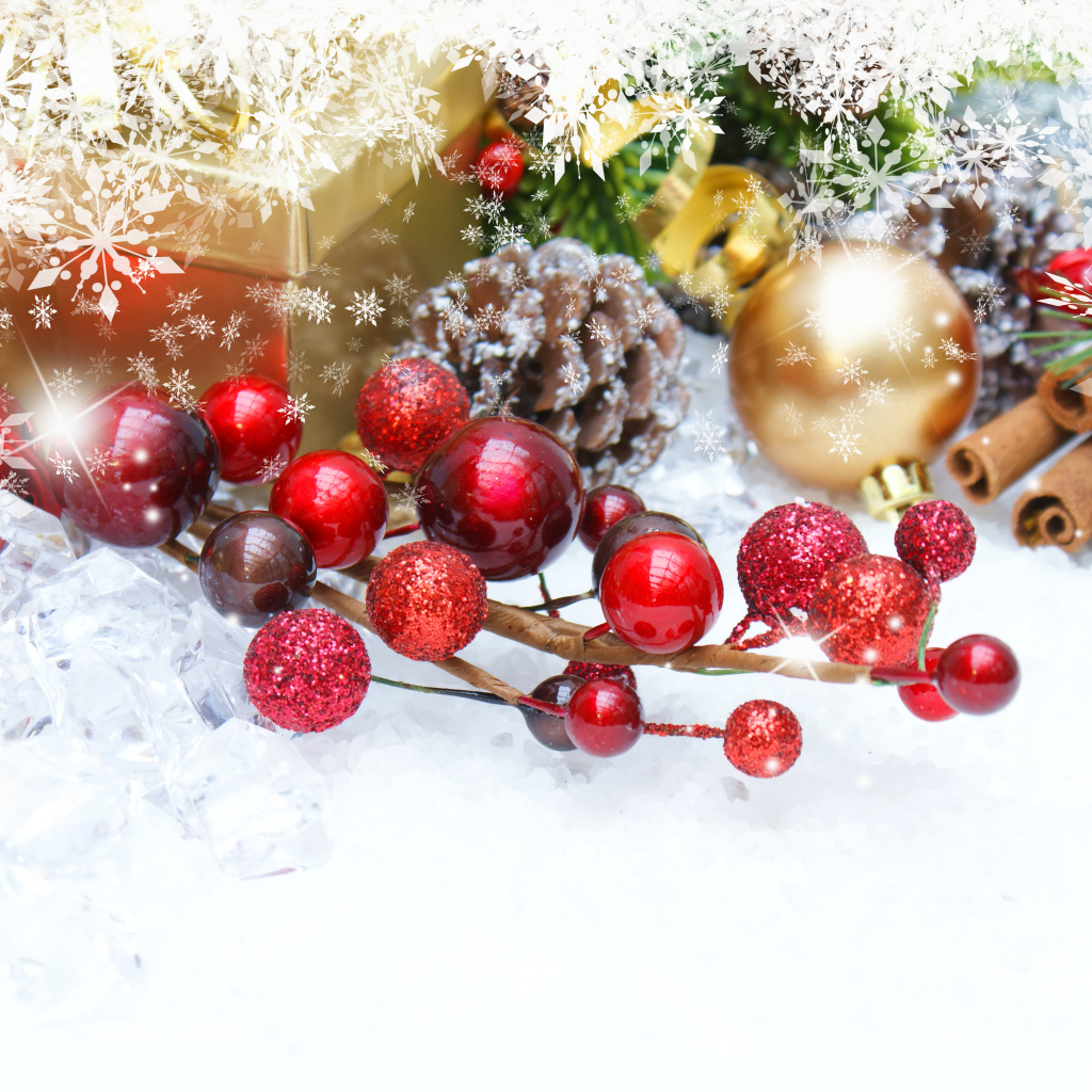 Разноцветные поделки на рождество