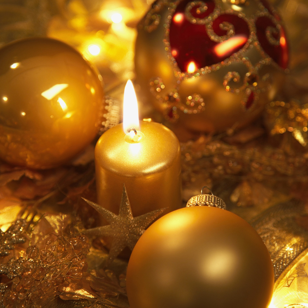 Украшения золотого цвета на рождество