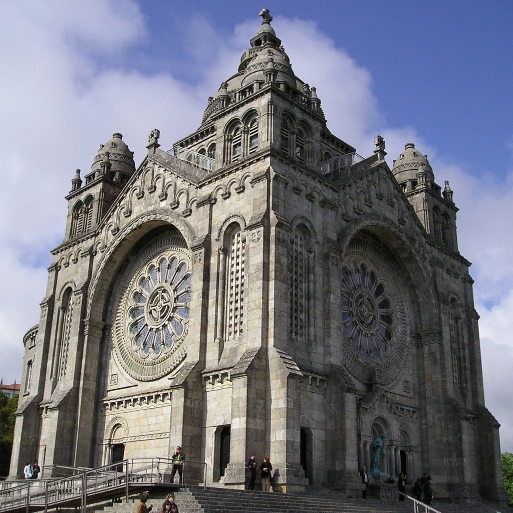 Старинный собор