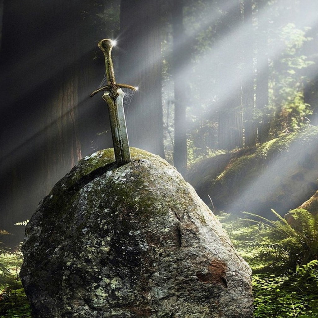 Старинный меч в камне