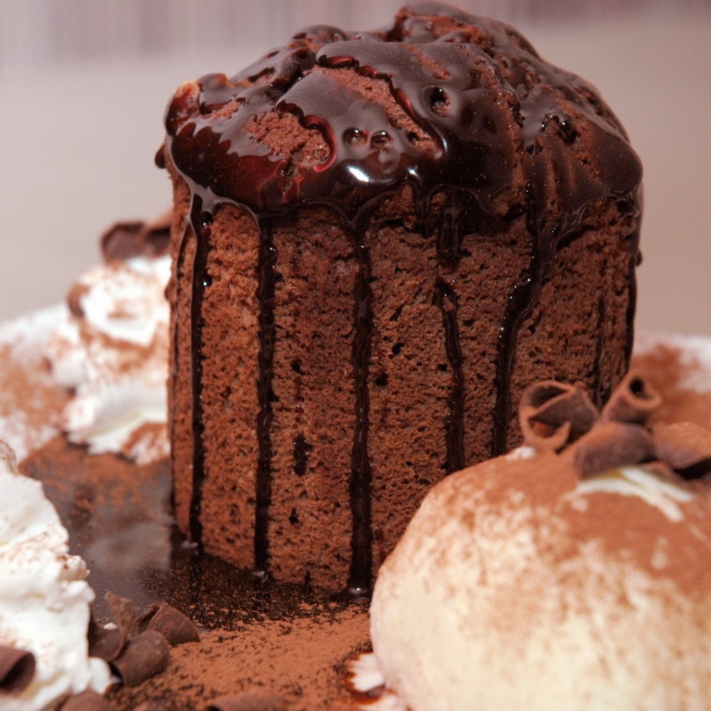 Шоколадный кекс для праздника