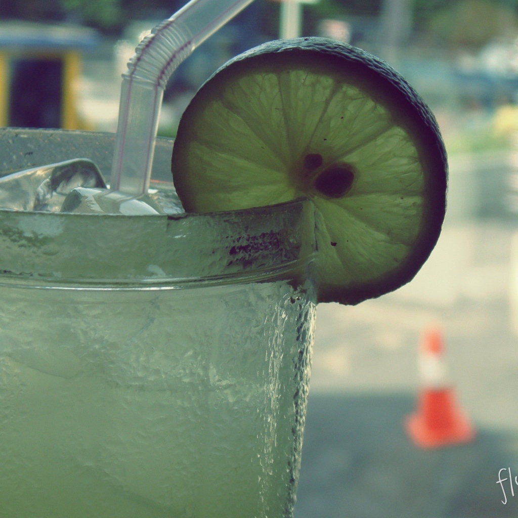 Коктейль с лимоном