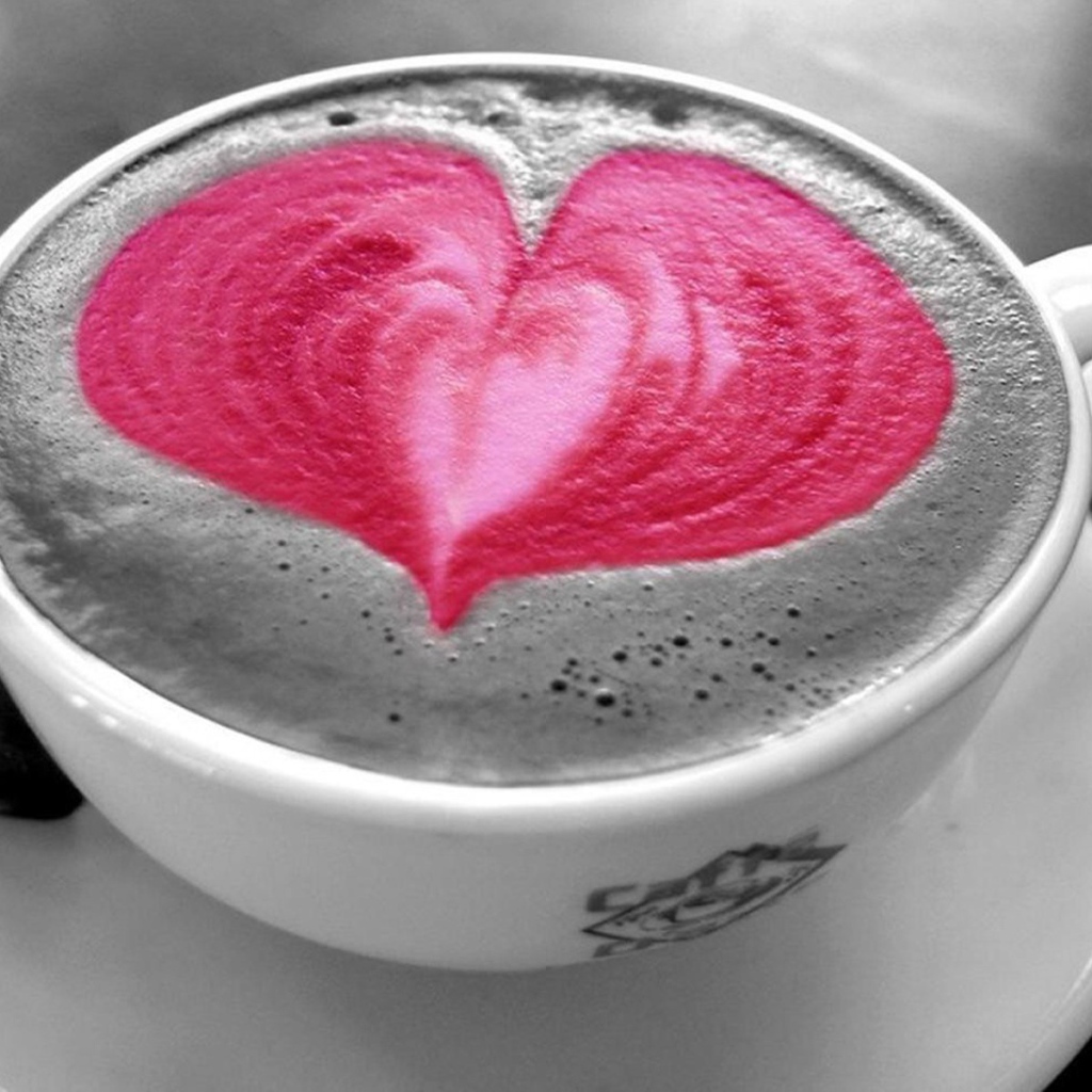 Кофе с пенкой сердечком