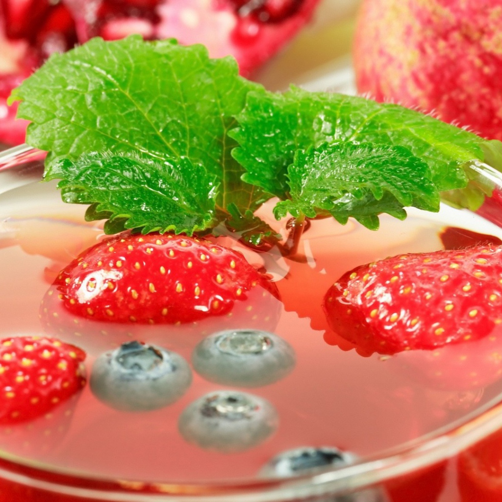 Ягодный десерт