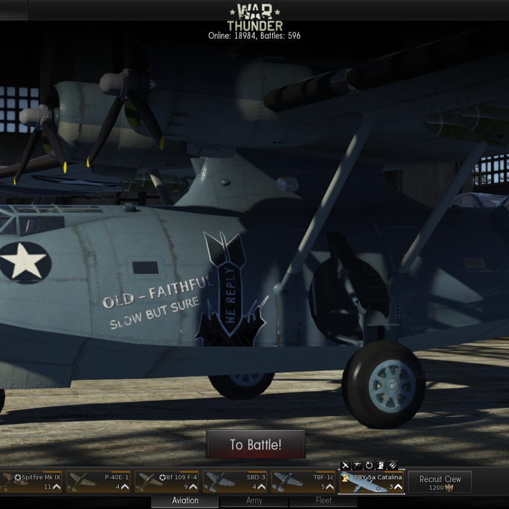 War Thunder огромный самолет в гараже