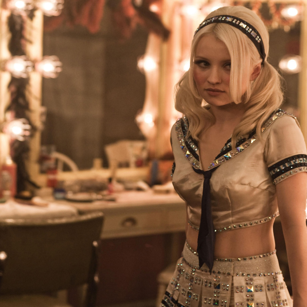 Девушка в коричневом тоне