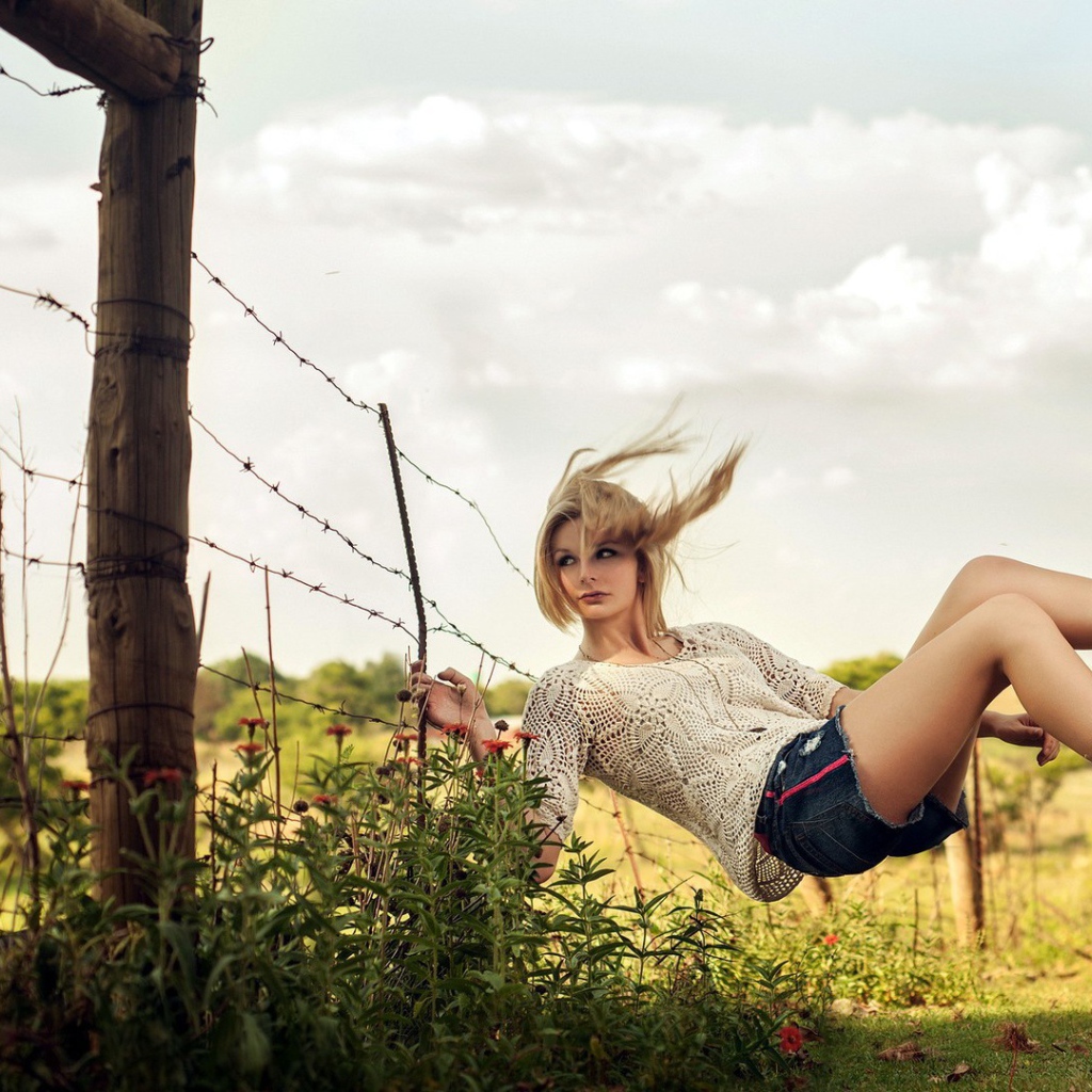 Ветром сдувает