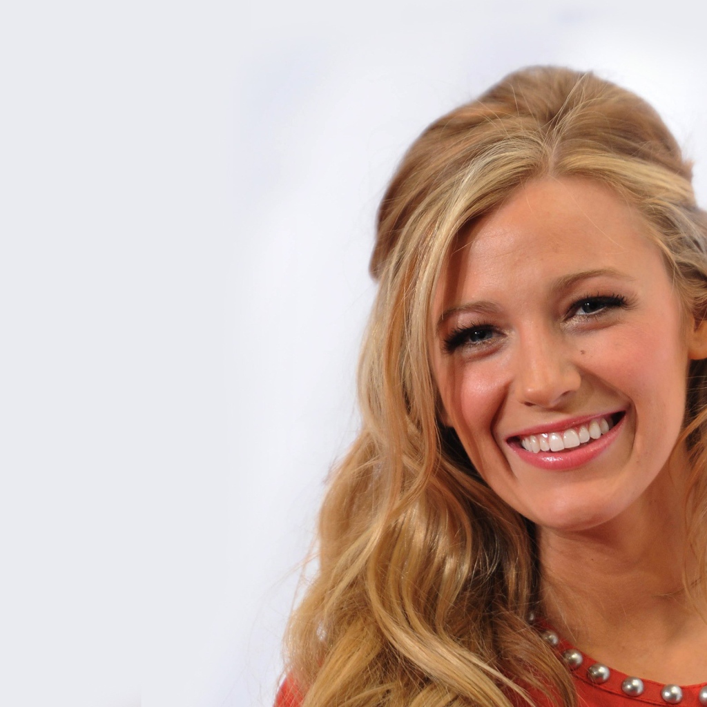 Женщина Blake Lively