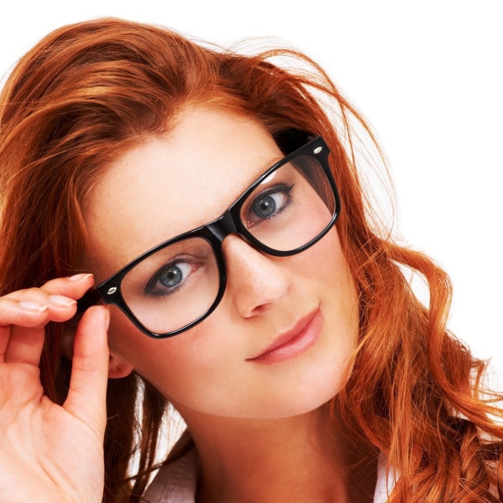 Я и в очках красивая