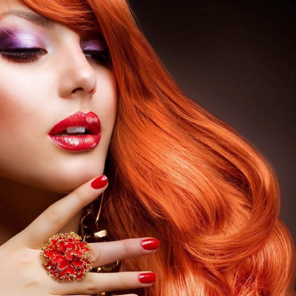 Красный макияж