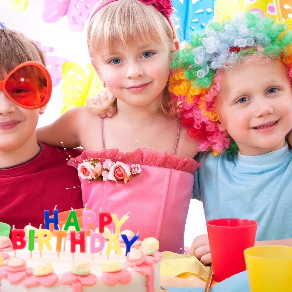 Лучшие друзья пришли на день рождения