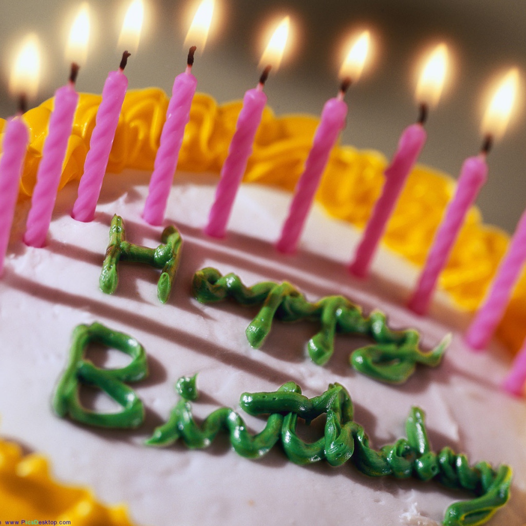 Торт с зелёной надписью на день рождения
