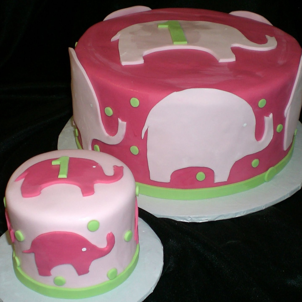 Розовый слон торт на день рождения
