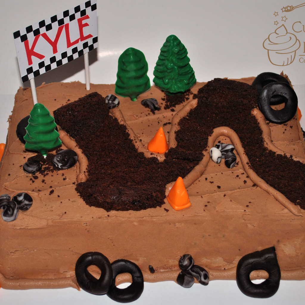 Ипподром торт на день рождения