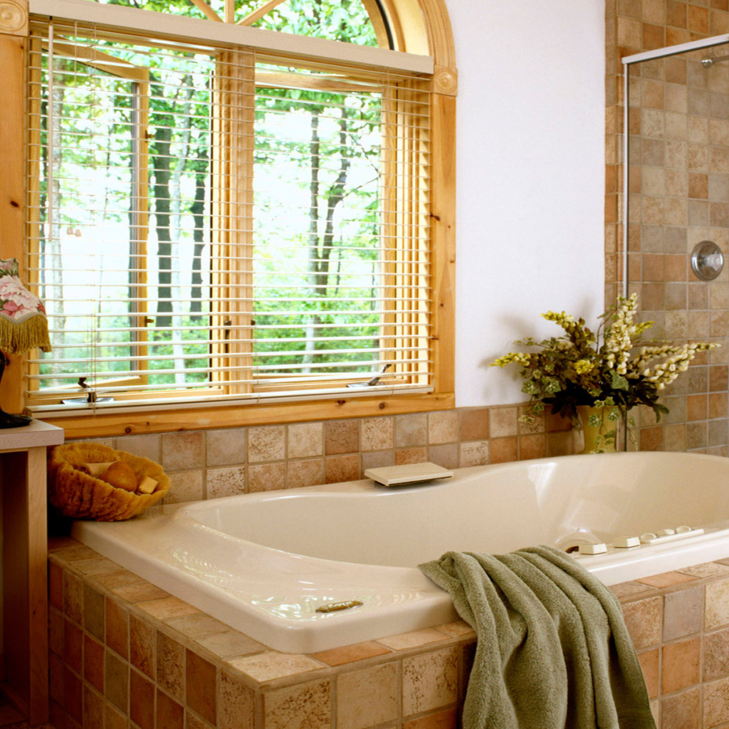 Интерьер ванной комнаты с душем