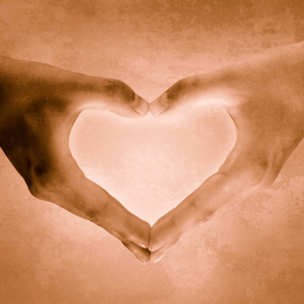 Сердце из рук