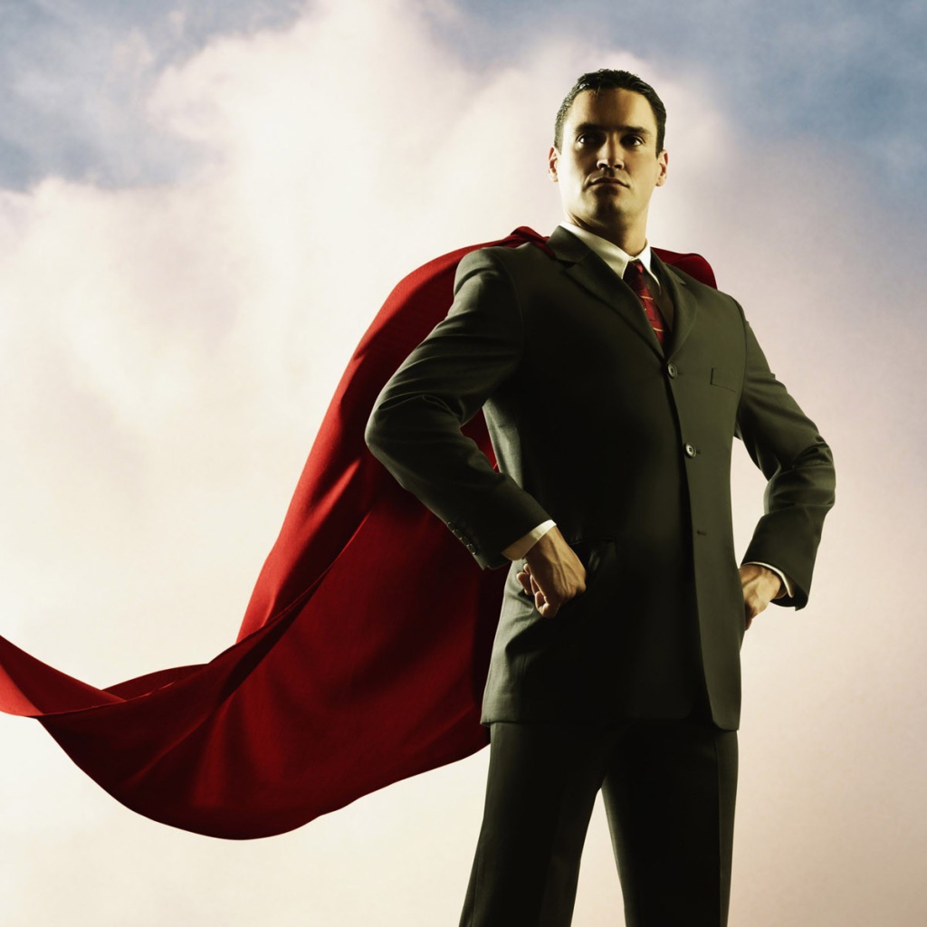 Мужчина в красном плаще