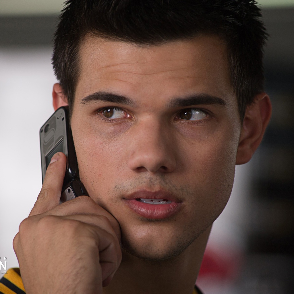 Фильм Похищение актер Тейлор Лотнер