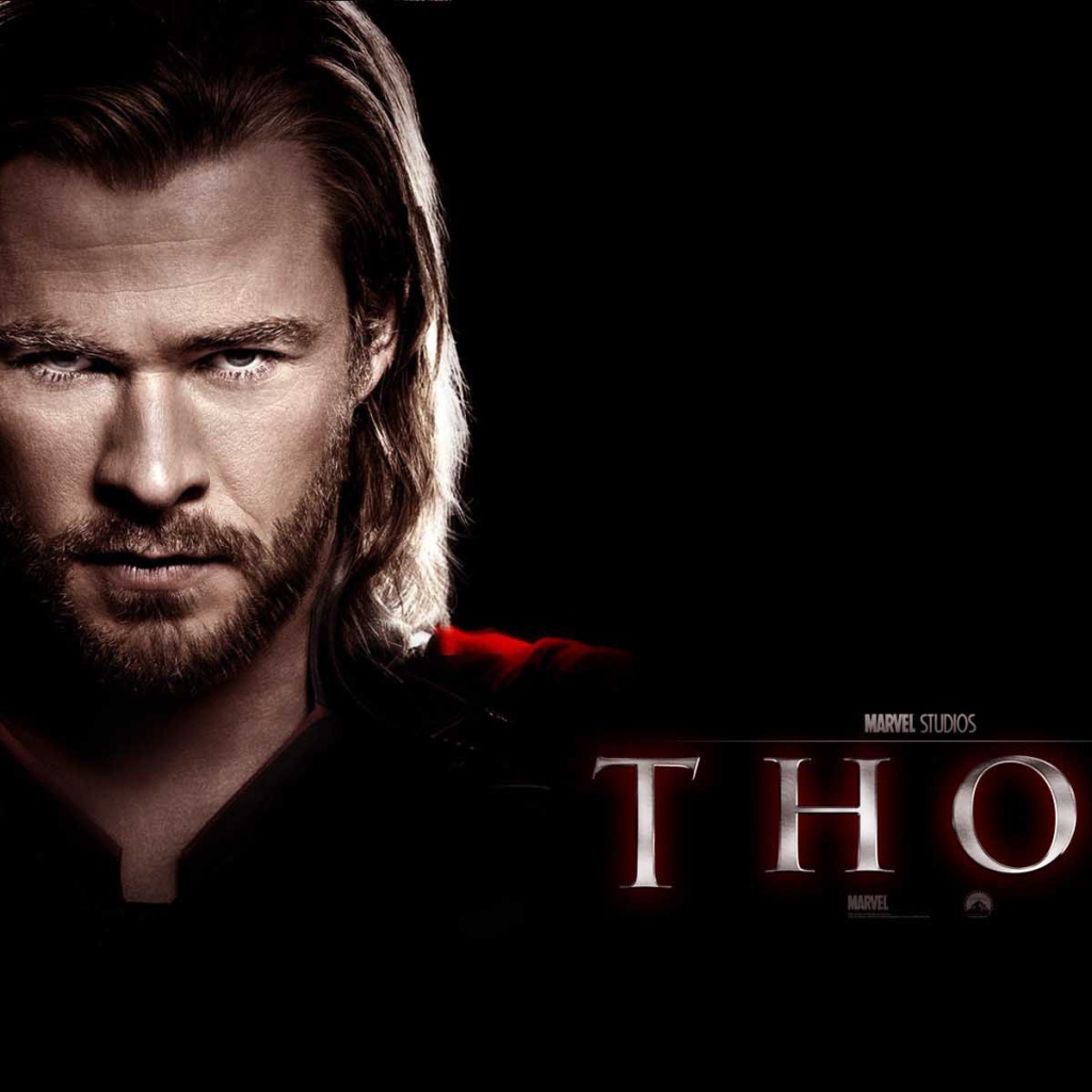 Тор темный мир: Герой в темном фоне