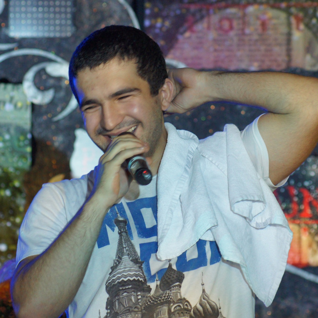 Группа Bahh Tee на концерте