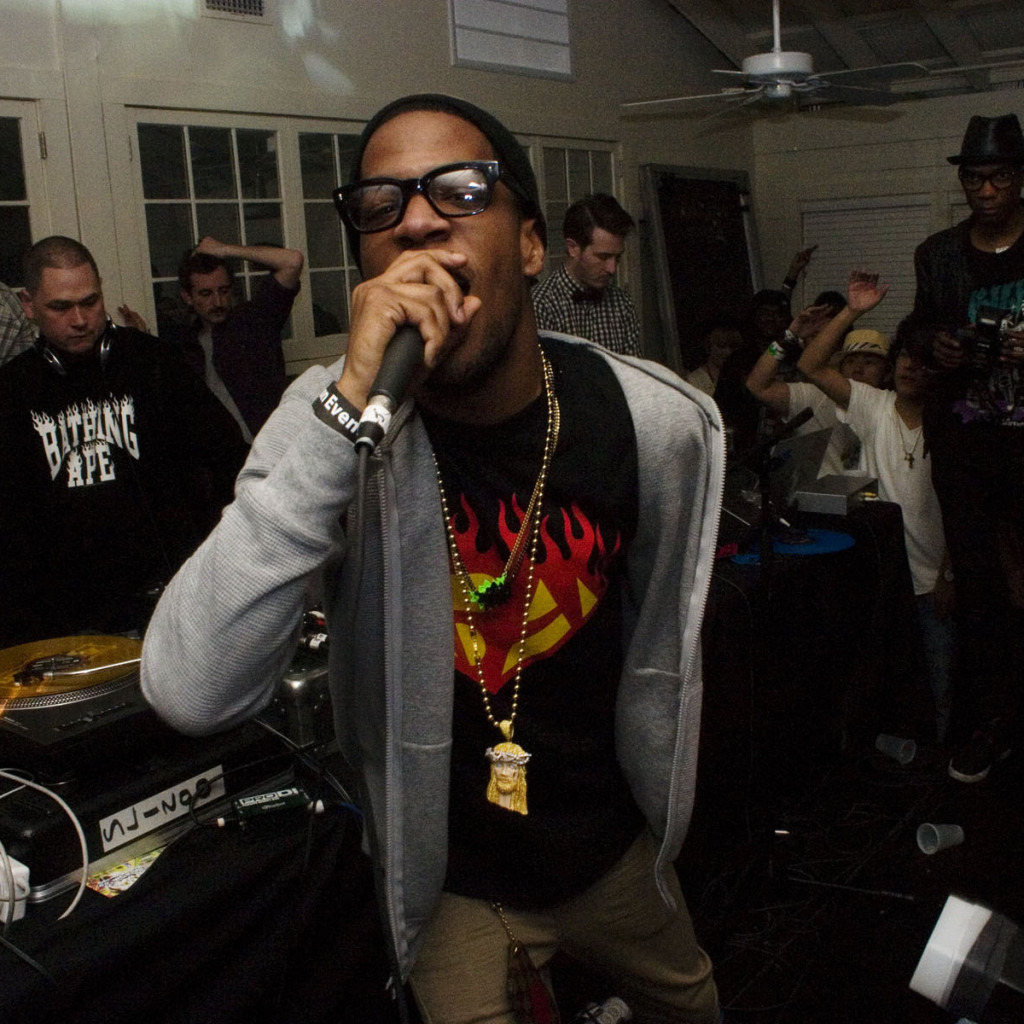 Kid Cudi будет читать рэп в гараже