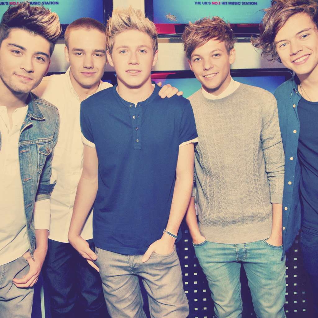 One Direction в студии