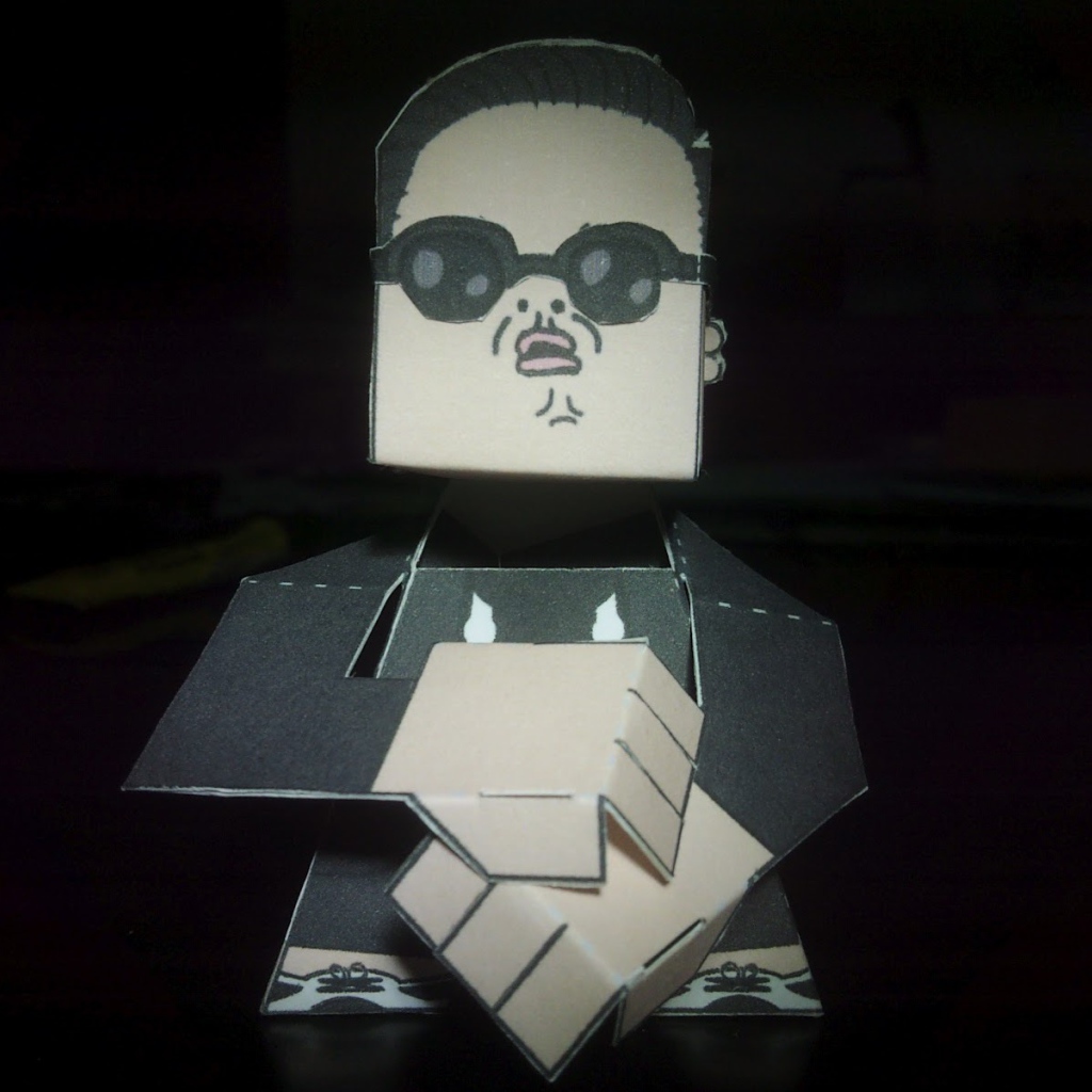 PSY в картонном стиле