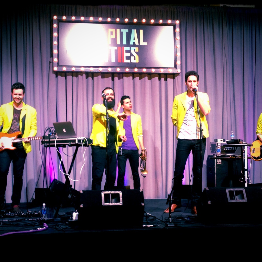 Capital Cities выступают