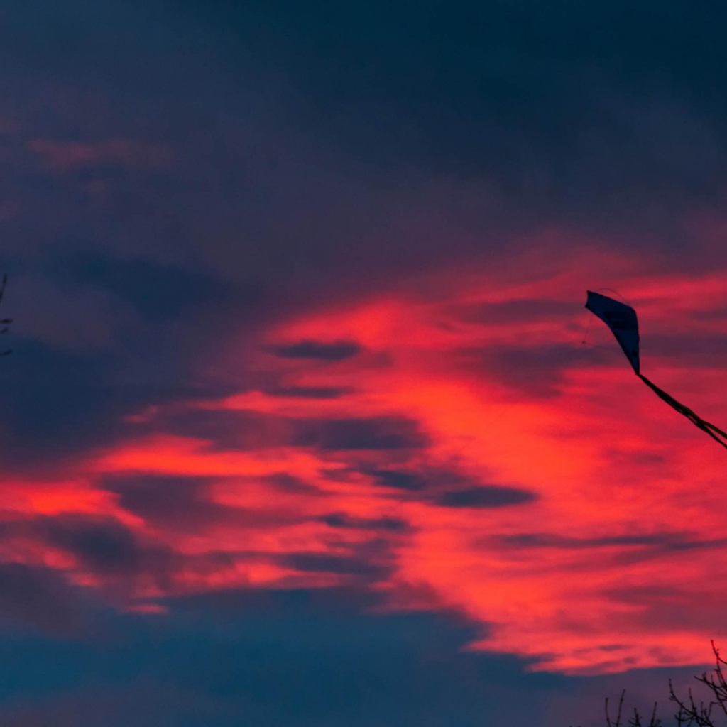 Красные облака