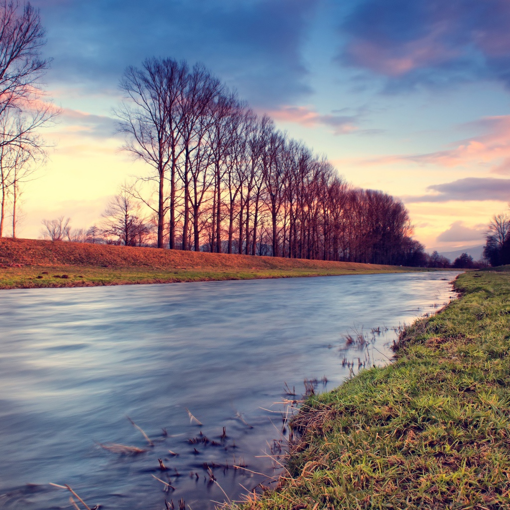 Небольшая речка