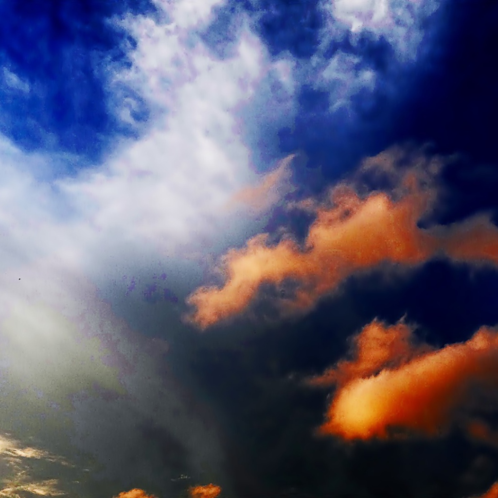 Белые и желтые облака