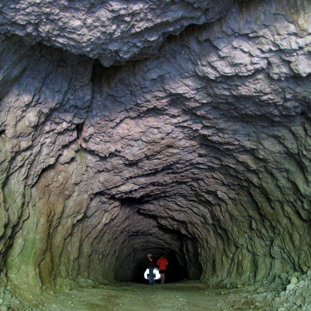 Пещера в Болгарии