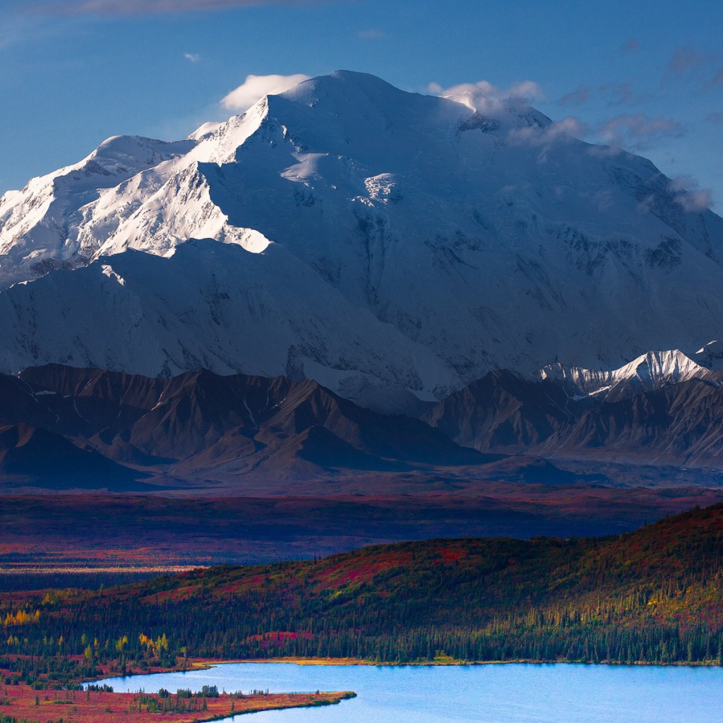 Горная Долина с озером
