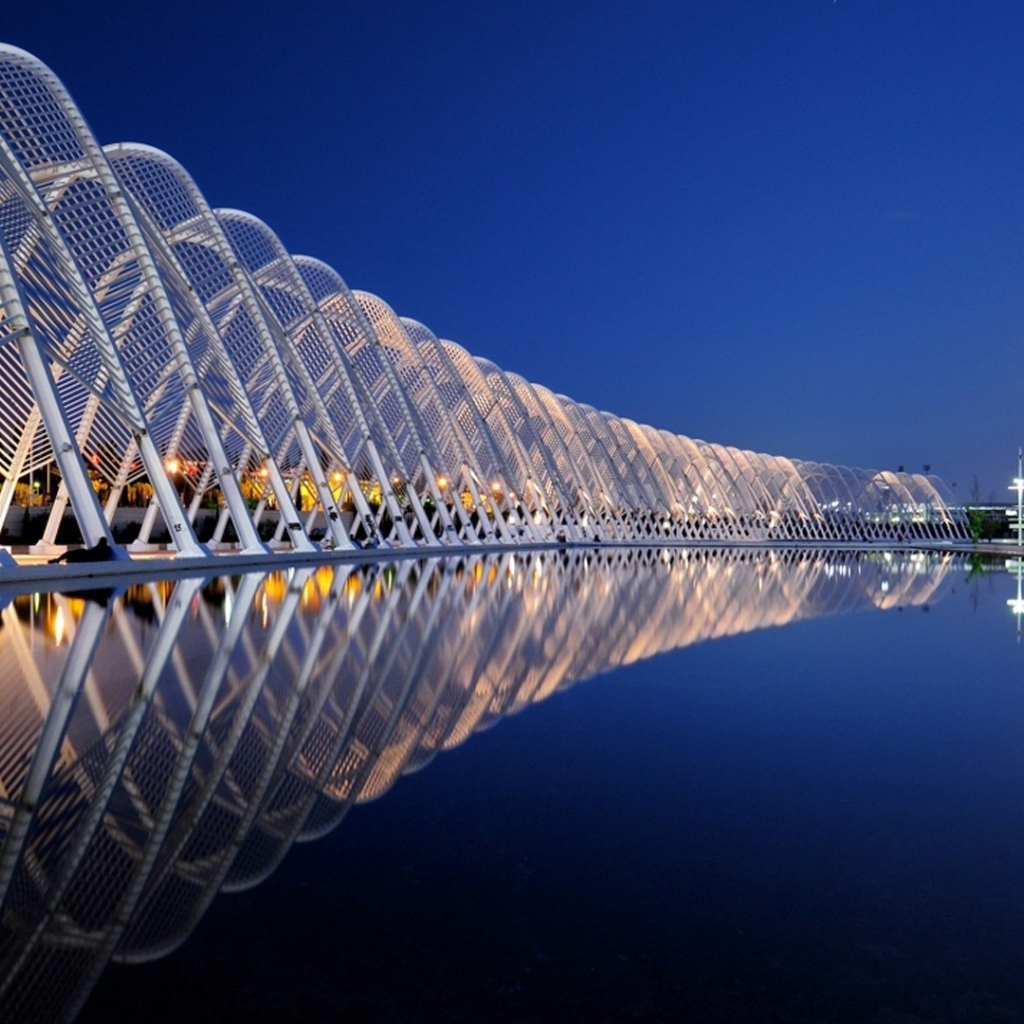 Архитектура на фоне неба