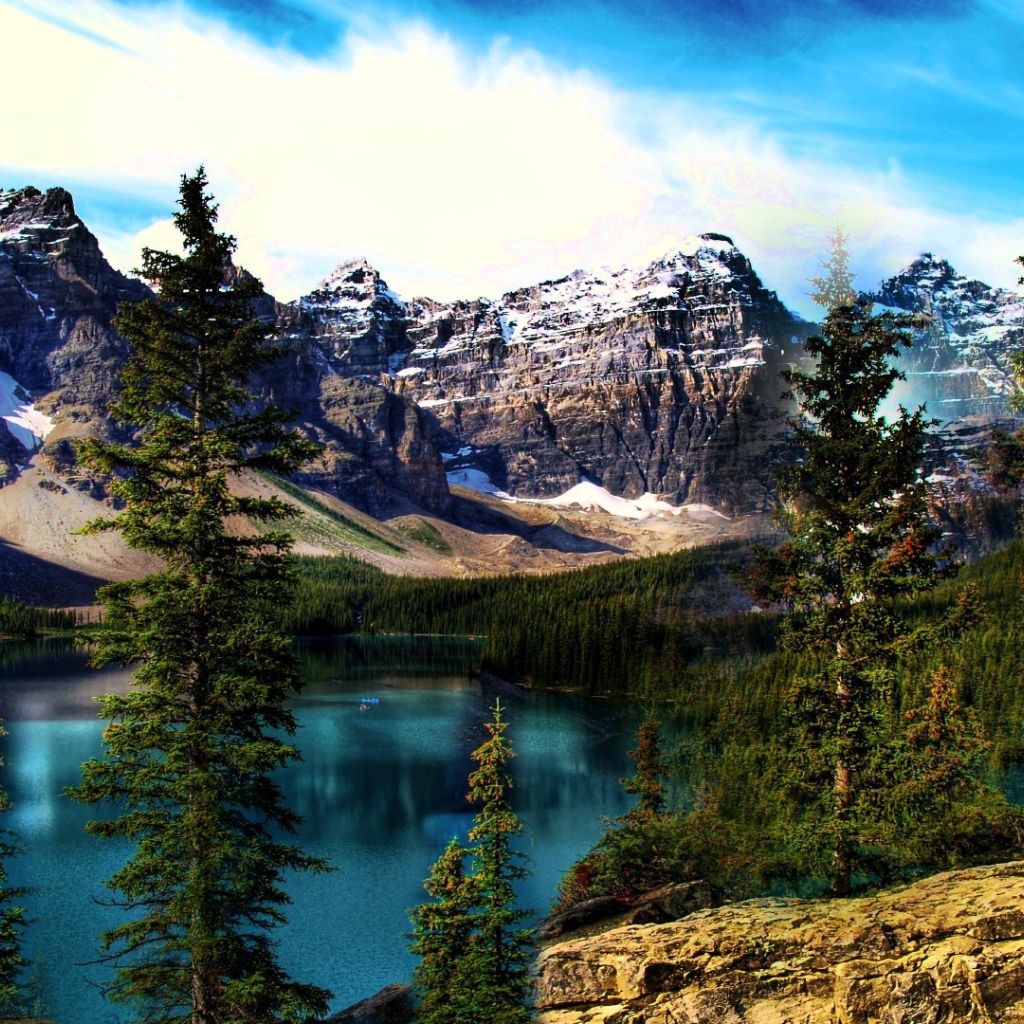 Горное озеро Moraine