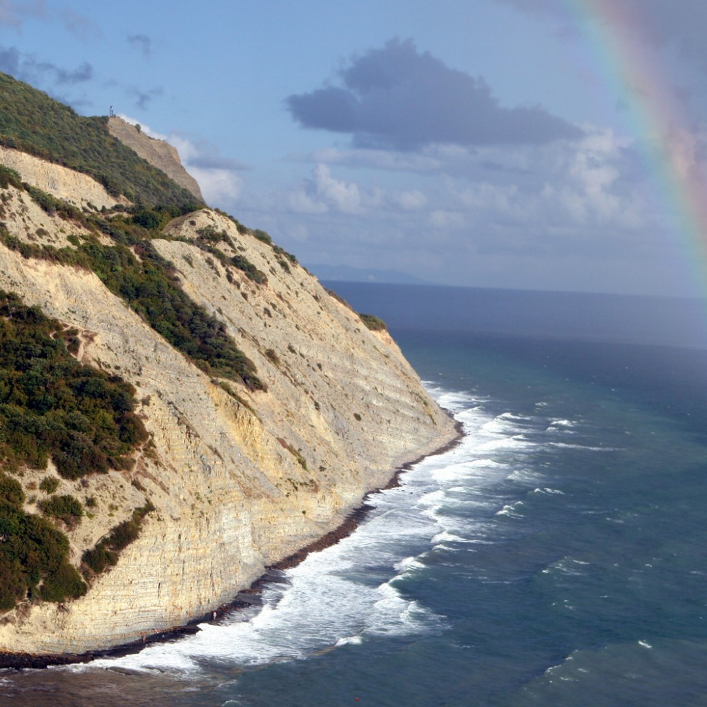 Радуга над морем