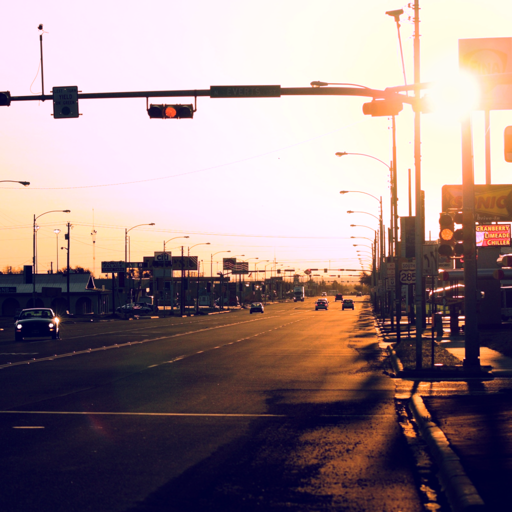 Закат на дороге