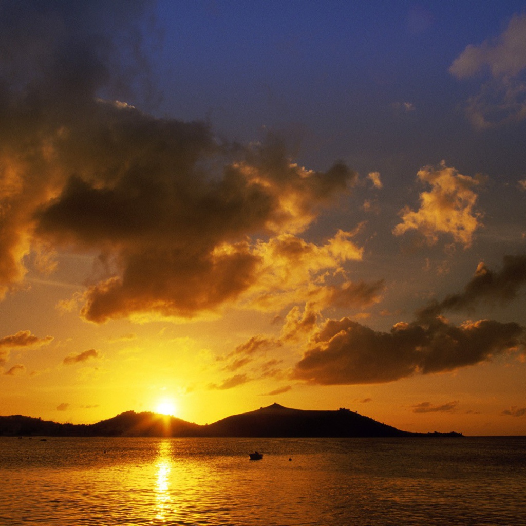 Закат над заливом