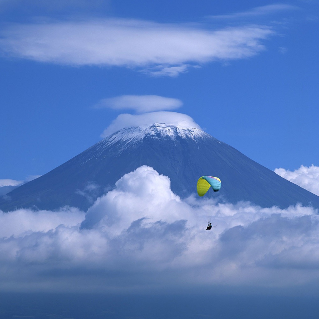 Вулкан в Японии