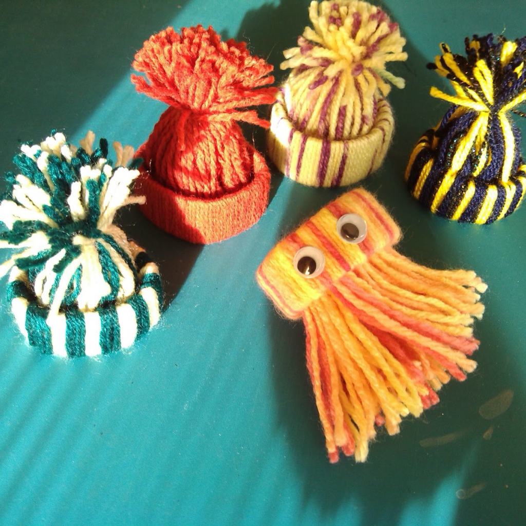 Елочные маленькие игрушки